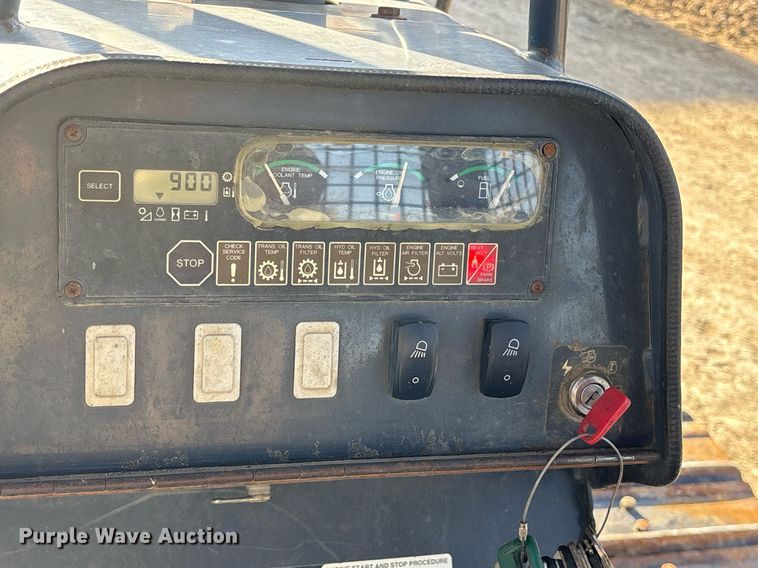 image for item OB9480 2006 John Deere 650J LGP dozer