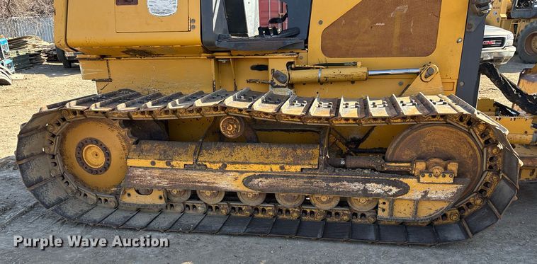 image for item OB9480 2006 John Deere 650J LGP dozer