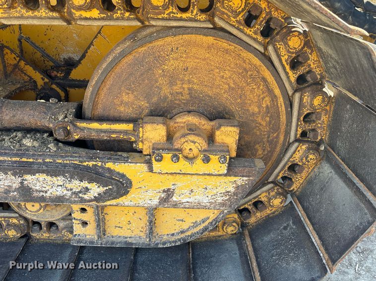 image for item OB9480 2006 John Deere 650J LGP dozer