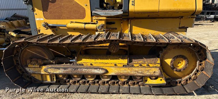 image for item OB9480 2006 John Deere 650J LGP dozer
