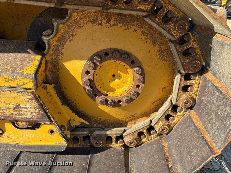 image for item OB9480 2006 John Deere 650J LGP dozer