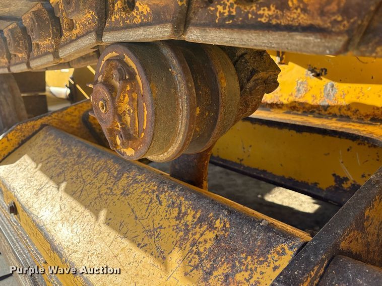 image for item OB9480 2006 John Deere 650J LGP dozer