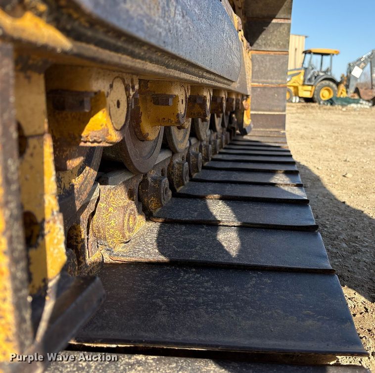 image for item OB9480 2006 John Deere 650J LGP dozer