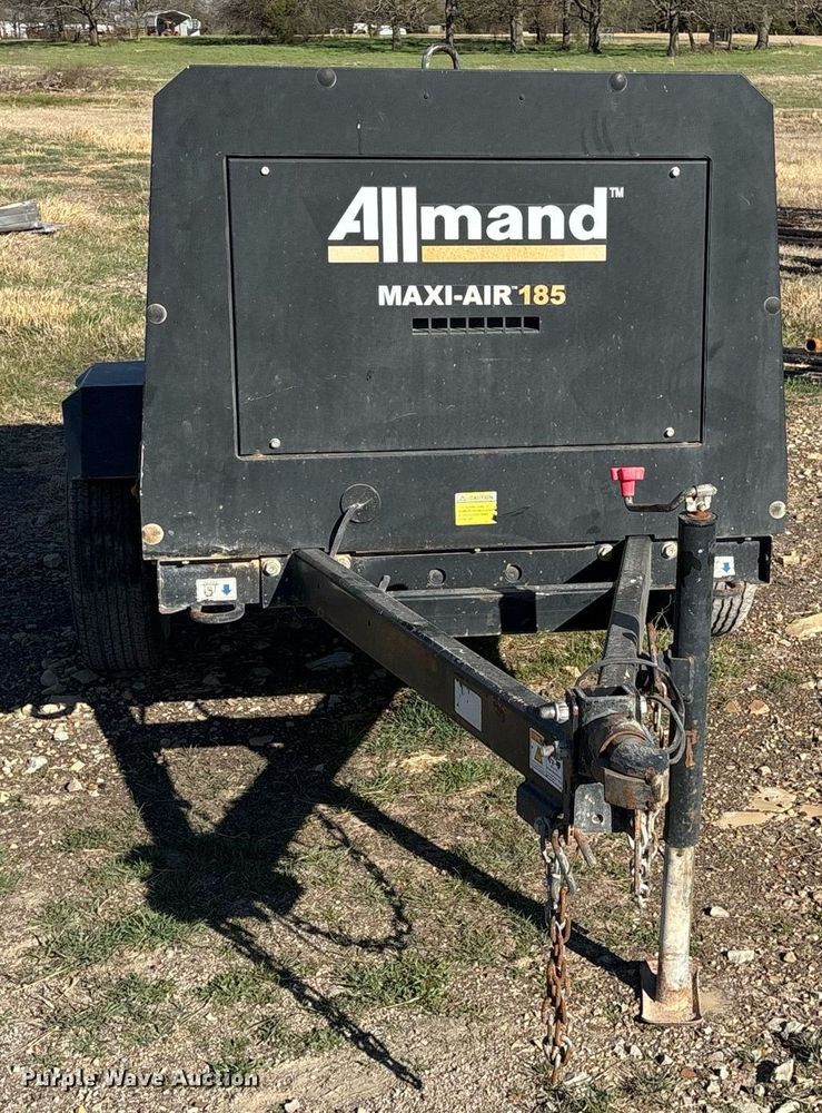 image for item OB9510 2019 Allmand Maxi-Air 185 air compressor