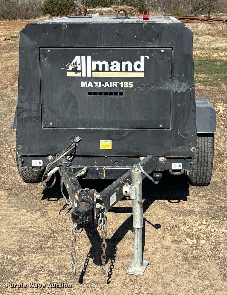 image for item OB9511 2019 Allmand Maxi-Air 185 air compressor