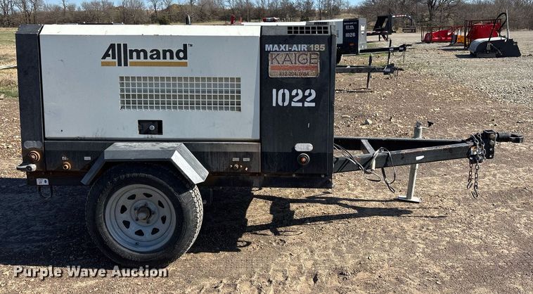 image for item OB9511 2019 Allmand Maxi-Air 185 air compressor