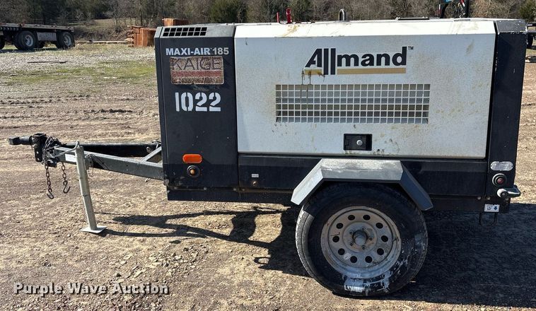image for item OB9511 2019 Allmand Maxi-Air 185 air compressor