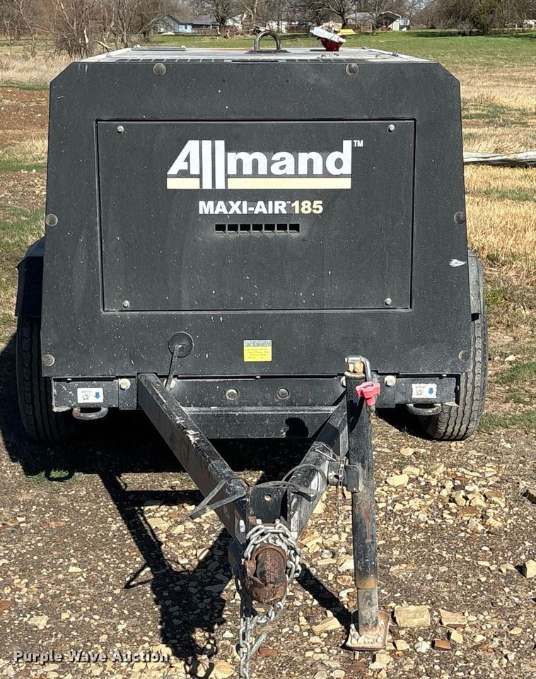 image for item OB9512 2018 Allmand Maxi-Air 185 air compressor