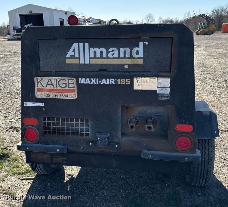 image for item OB9512 2018 Allmand Maxi-Air 185 air compressor