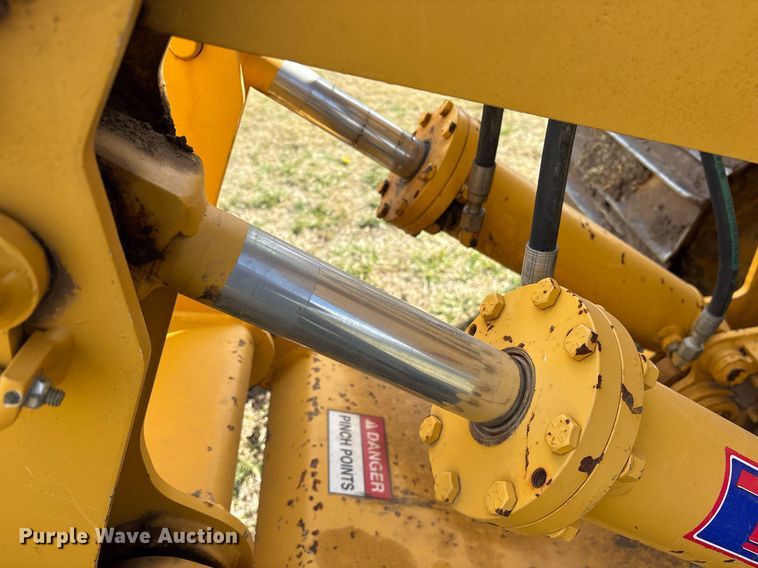 image for item OB9520 2019 John Deere 650K LGP dozer