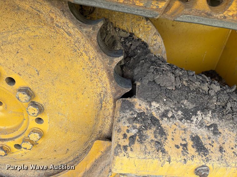 image for item OB9520 2019 John Deere 650K LGP dozer