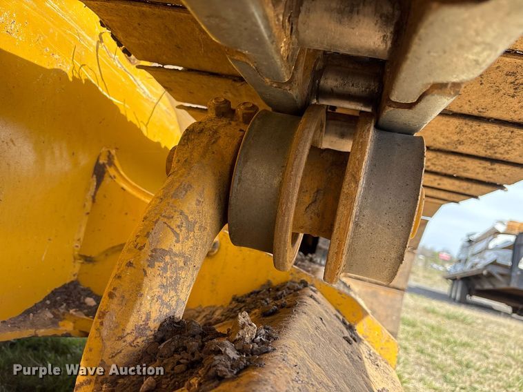 image for item OB9520 2019 John Deere 650K LGP dozer