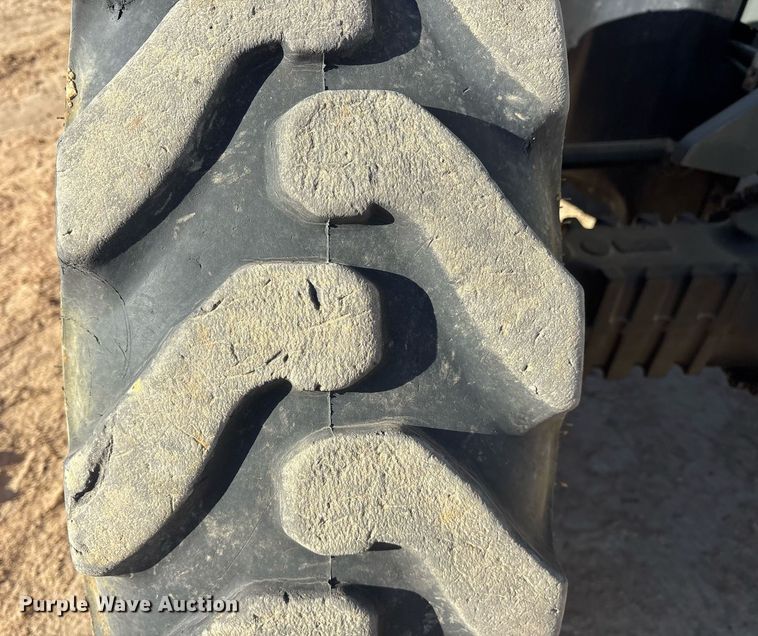 image for item OB9533 2006 JLG G943 telehandler