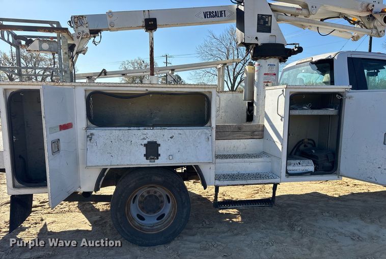 image for item OB9534 2017 Ford F550 bucket truck