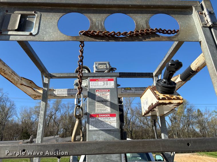 image for item OB9534 2017 Ford F550 bucket truck