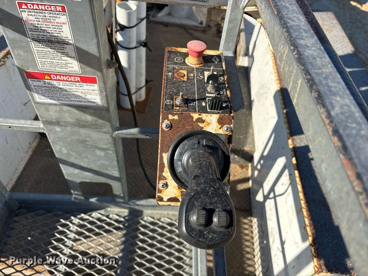 image for item OB9534 2017 Ford F550 bucket truck