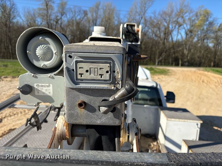 image for item OB9534 2017 Ford F550 bucket truck