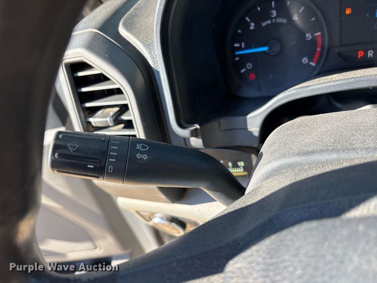 image for item OB9534 2017 Ford F550 bucket truck