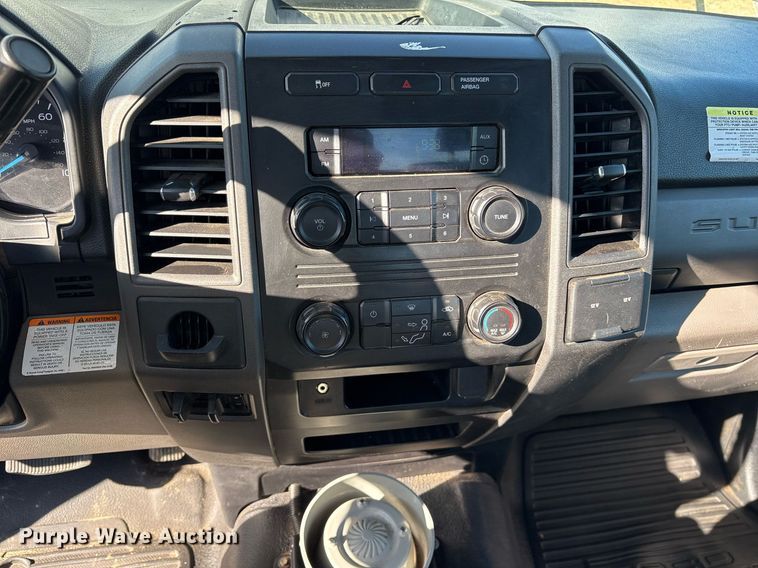 image for item OB9534 2017 Ford F550 bucket truck