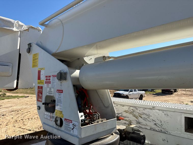 image for item OB9535 2019 Freightliner M2 bucket truck