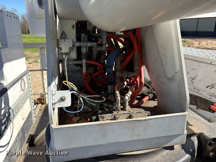 image for item OB9535 2019 Freightliner M2 bucket truck