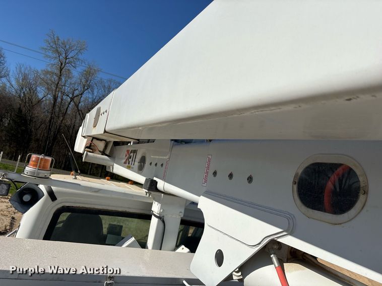 image for item OB9535 2019 Freightliner M2 bucket truck