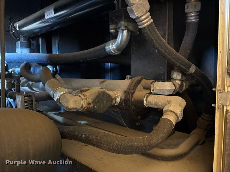 image for item OB9537 2003 Ingersoll Rand IRN125H-2S air compressor