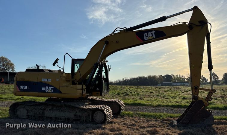 image for item OB9560 2011 Caterpillar 320D L excavator