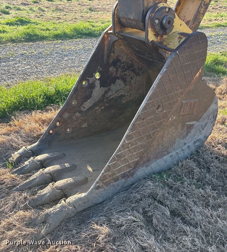 image for item OB9560 2011 Caterpillar 320D L excavator