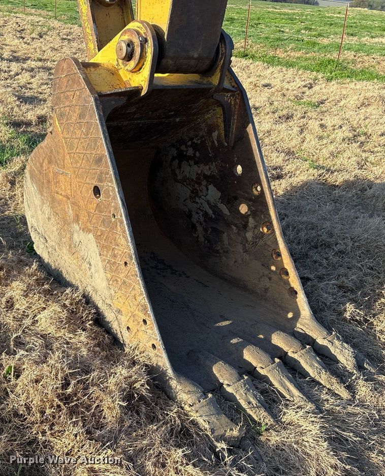 image for item OB9560 2011 Caterpillar 320D L excavator