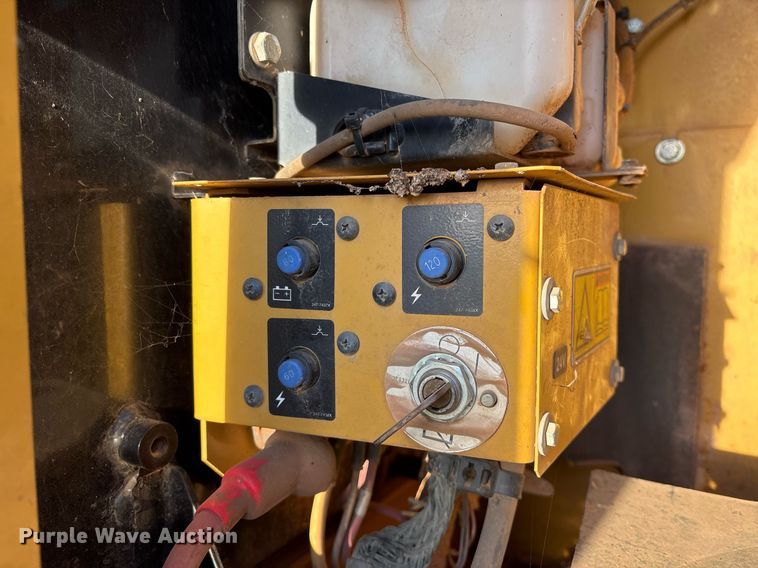 image for item OB9560 2011 Caterpillar 320D L excavator