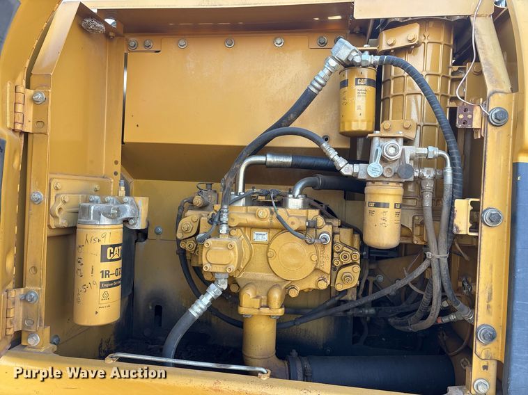 image for item OB9560 2011 Caterpillar 320D L excavator