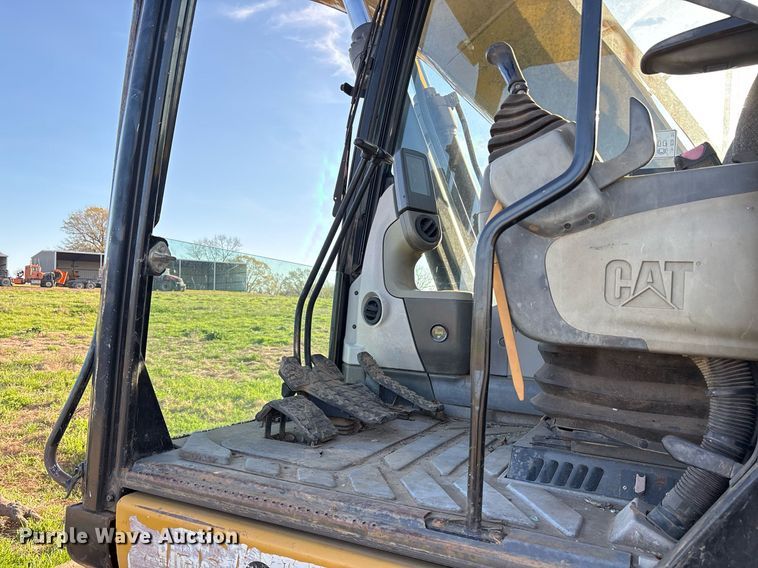 image for item OB9560 2011 Caterpillar 320D L excavator