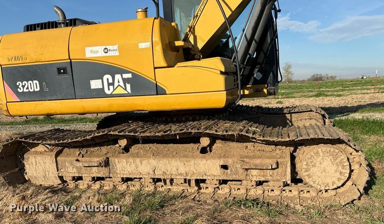 image for item OB9560 2011 Caterpillar 320D L excavator