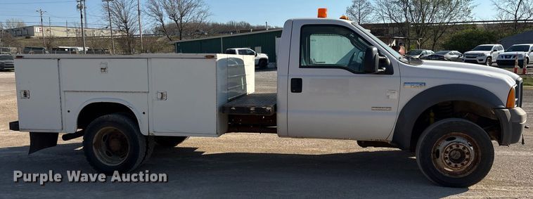 image for item OB9571 2005 Ford F550 SuperDuty utility / service truck