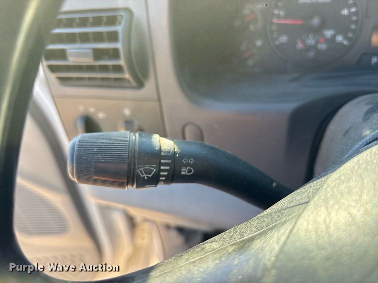 image for item OB9571 2005 Ford F550 SuperDuty utility / service truck