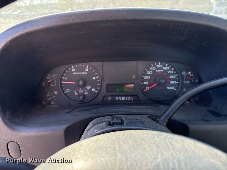 image for item OB9571 2005 Ford F550 SuperDuty utility / service truck