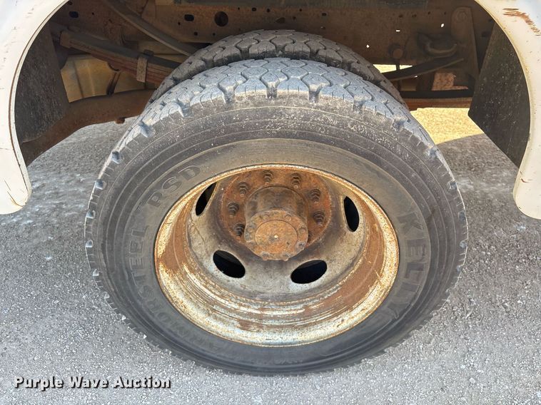 image for item OB9571 2005 Ford F550 SuperDuty utility / service truck