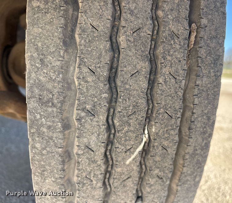 image for item OB9571 2005 Ford F550 SuperDuty utility / service truck