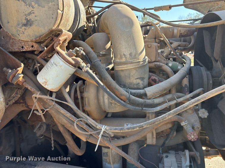 image for item OB9572 1982 International F2575 dump truck