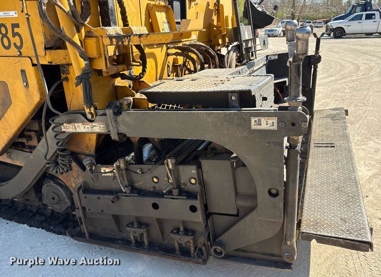 image for item OB9573 Weiler P385 paver