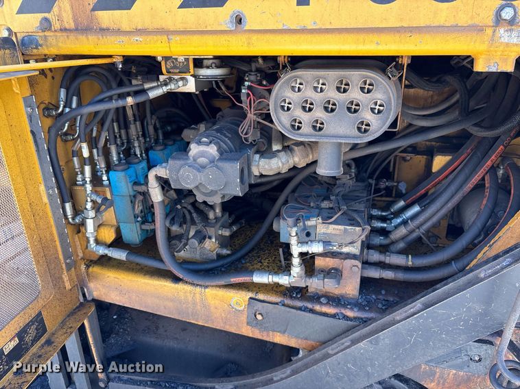 image for item OB9573 Weiler P385 paver