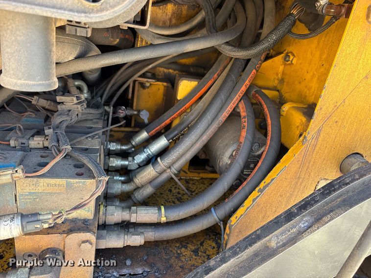 image for item OB9573 Weiler P385 paver