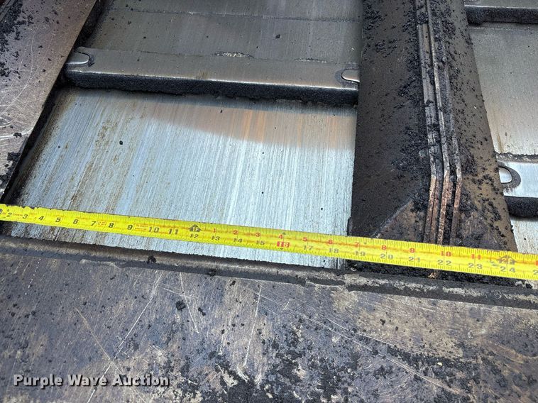 image for item OB9573 Weiler P385 paver