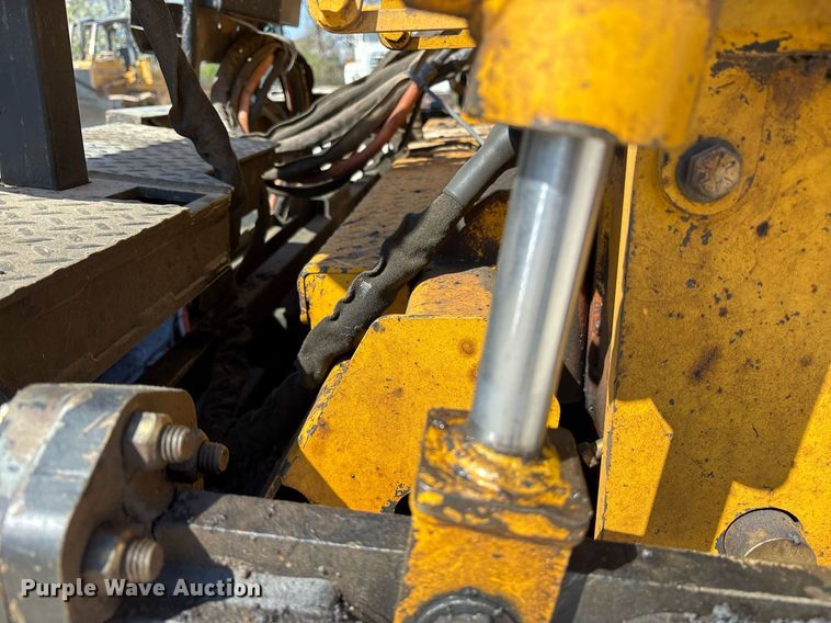 image for item OB9573 Weiler P385 paver