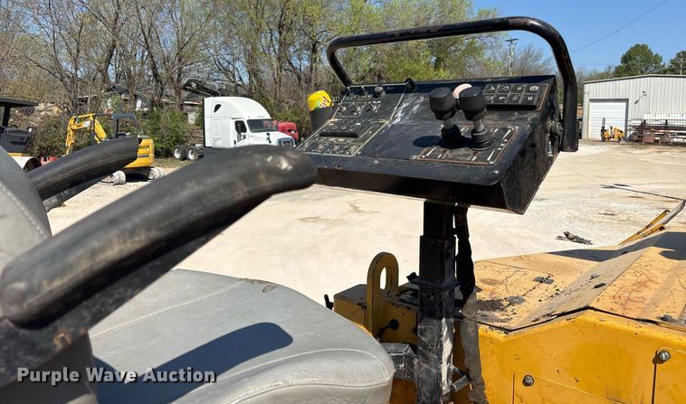 image for item OB9573 Weiler P385 paver