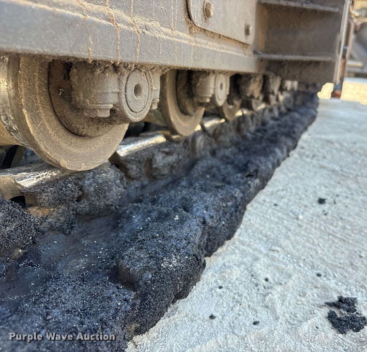 image for item OB9573 Weiler P385 paver