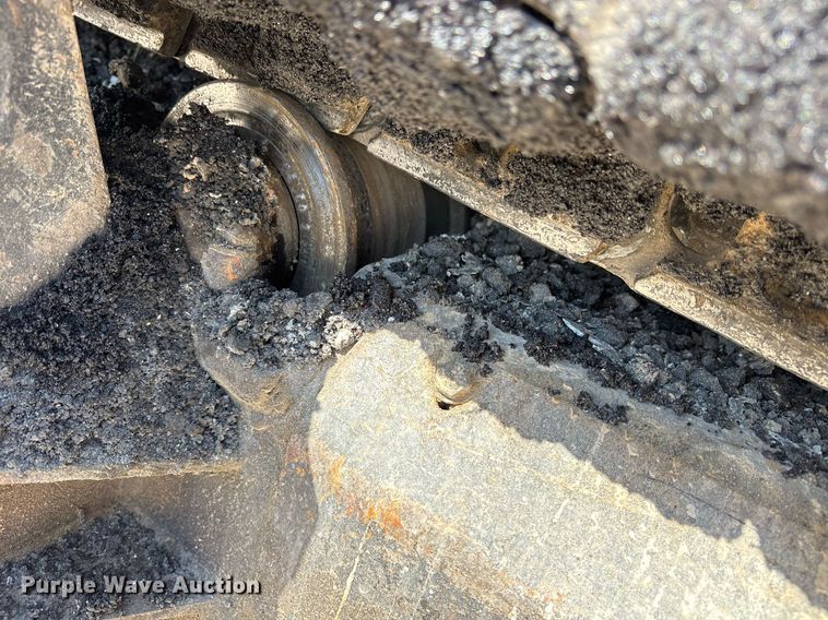 image for item OB9573 Weiler P385 paver