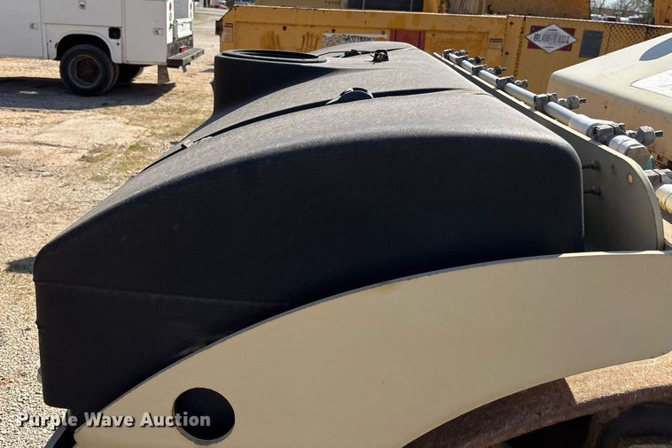 image for item OB9574 2007 Ingersoll Rand DD-90HF double drum vibratory roller