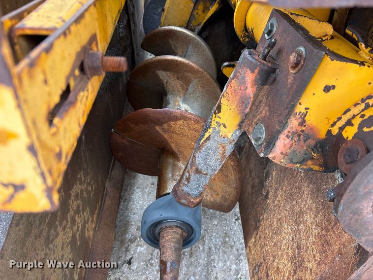 image for item OB9575 Blaw-Knox paver